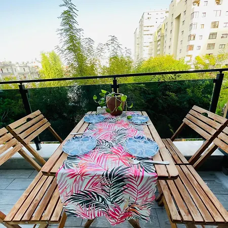 Yeni Denize Yakin Minimalist Evler *